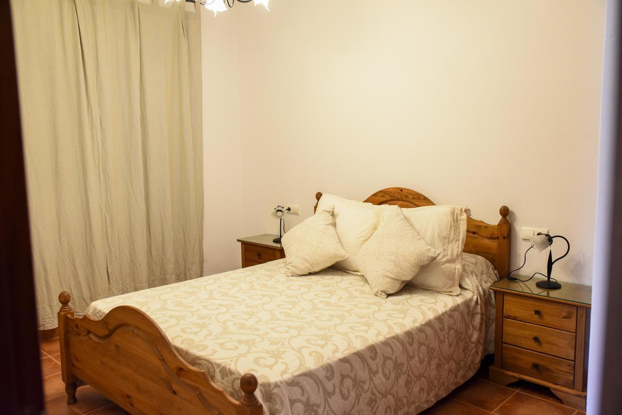 Villas Perez Zara โกนิล เด ลาฟรอนเตรา ภายนอก รูปภาพ