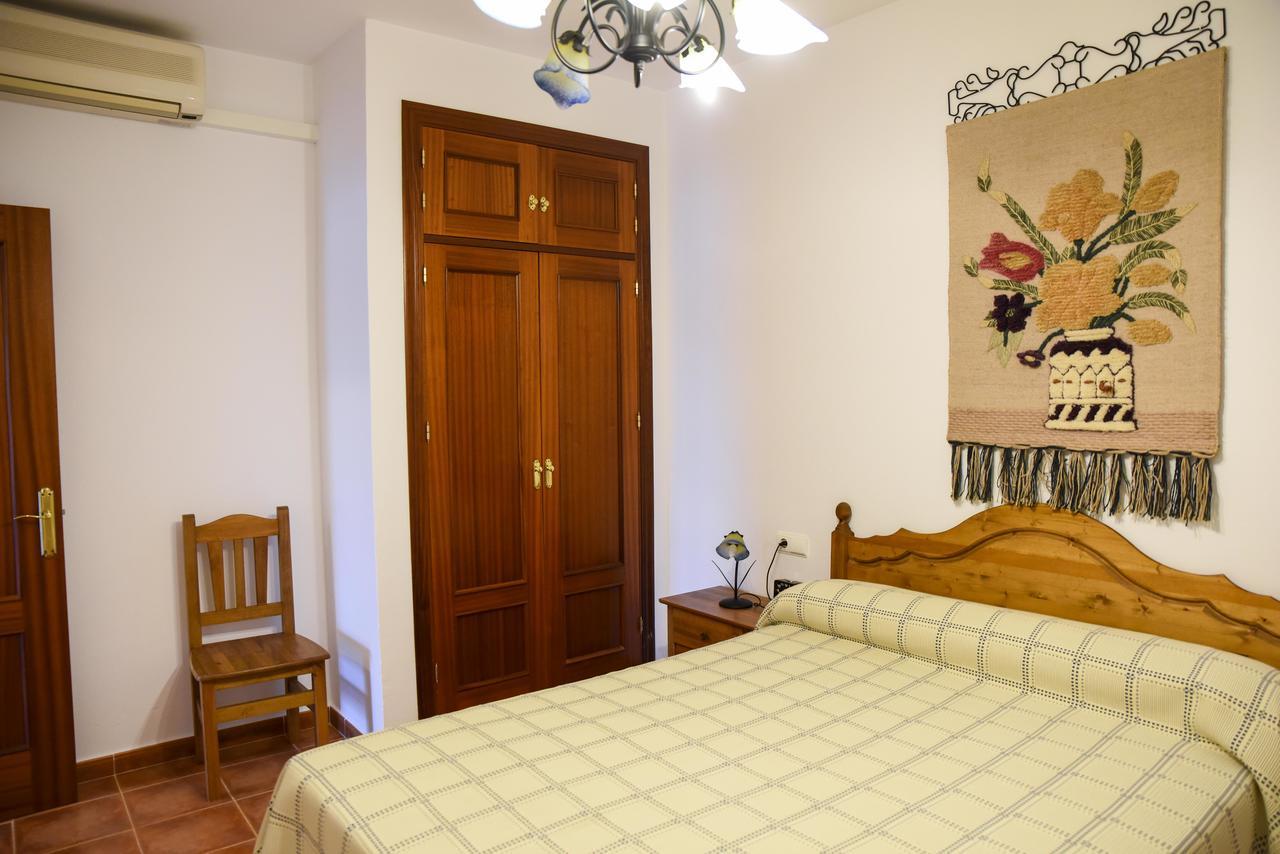 Villas Perez Zara โกนิล เด ลาฟรอนเตรา ภายนอก รูปภาพ