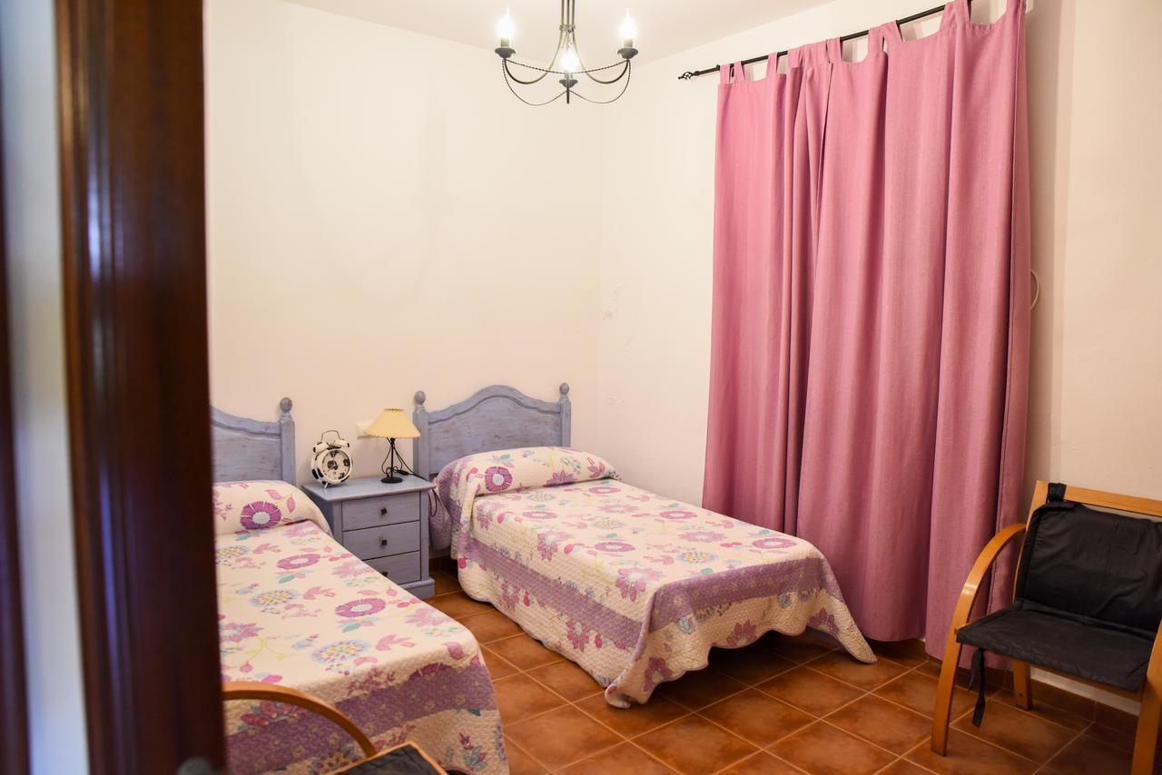 Villas Perez Zara โกนิล เด ลาฟรอนเตรา ภายนอก รูปภาพ
