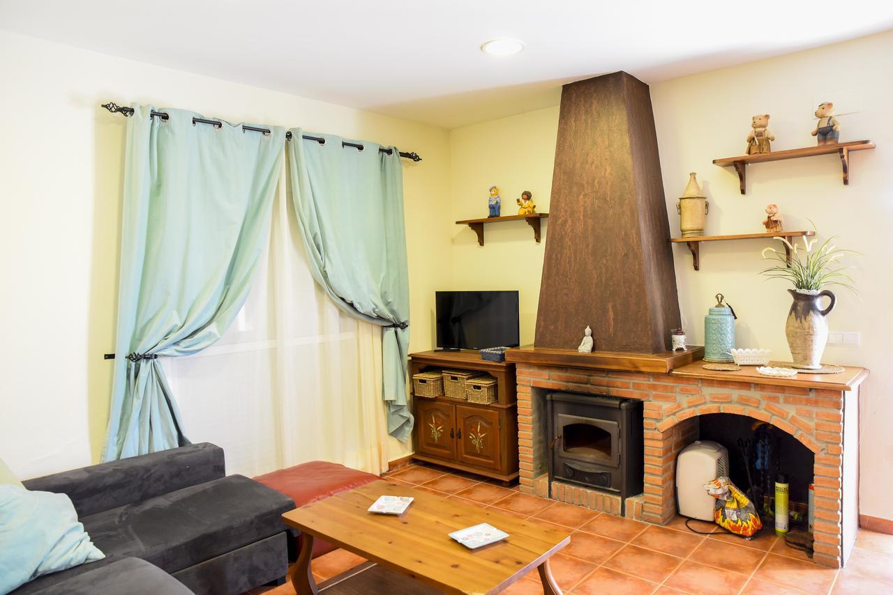Villas Perez Zara โกนิล เด ลาฟรอนเตรา ภายนอก รูปภาพ