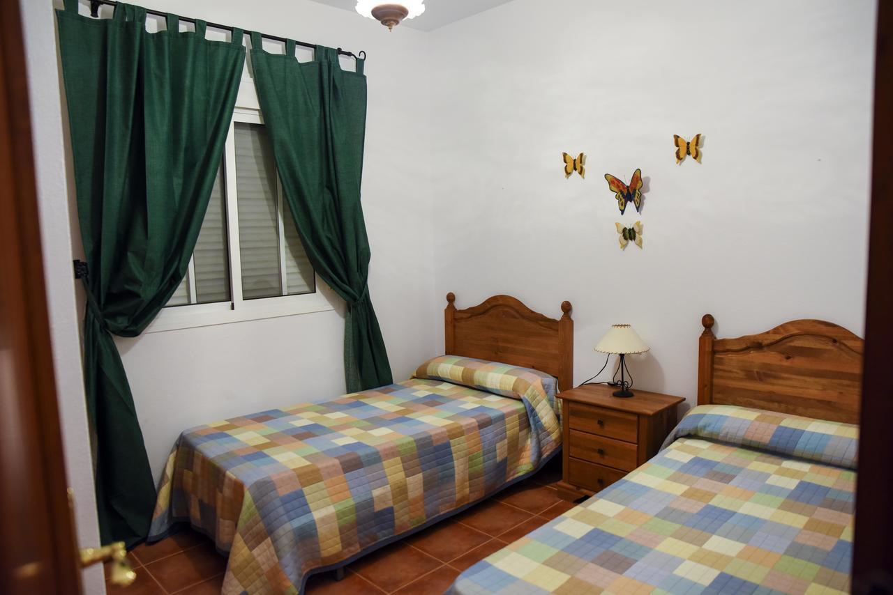 Villas Perez Zara โกนิล เด ลาฟรอนเตรา ภายนอก รูปภาพ